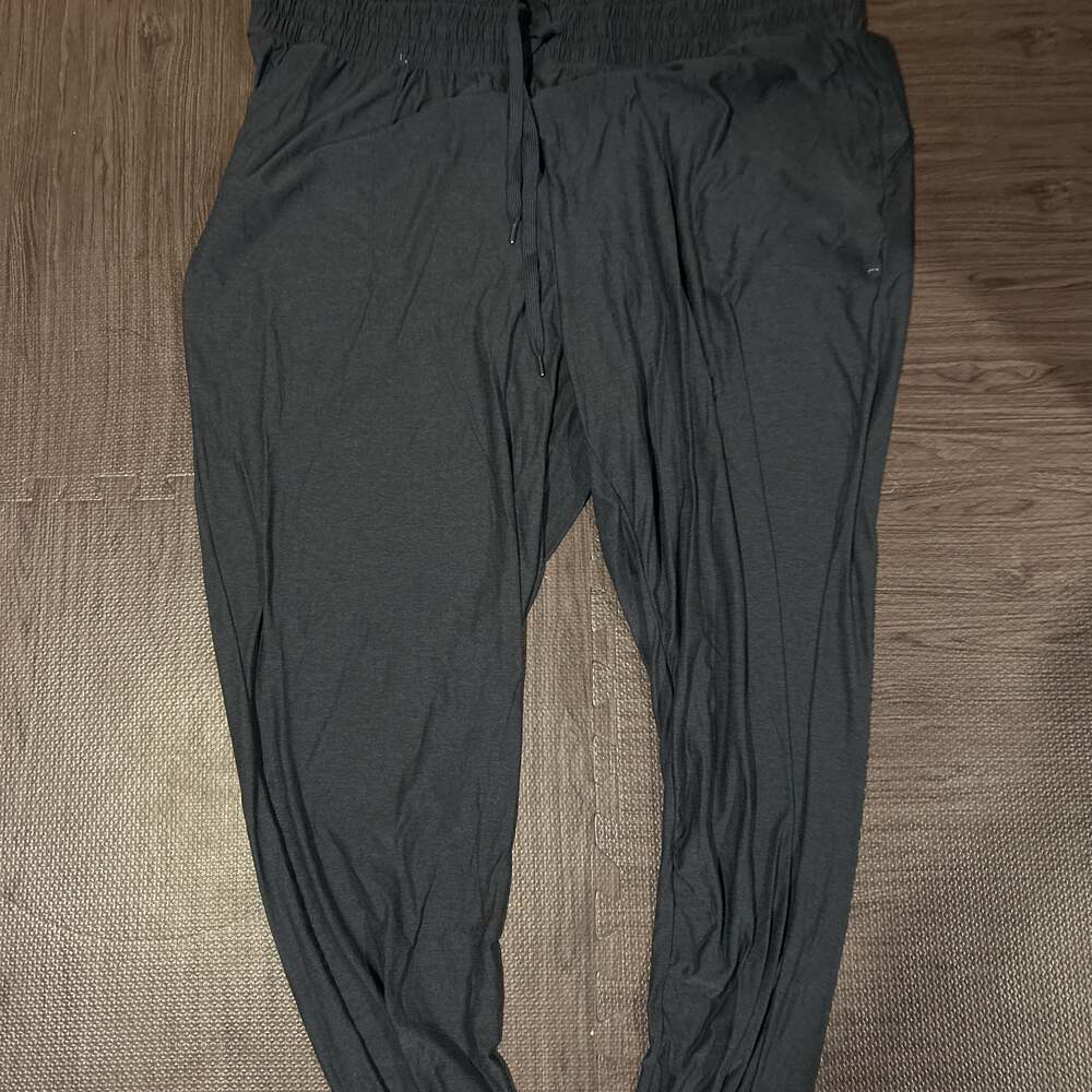 Old Navy Women's High-Waisted StretchTech Jogger Pants